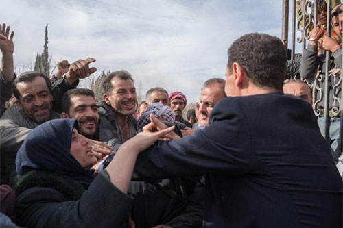 Bashar al Assad conversa con civiles en Ghouta Oriental Presidente sirio visita las tropas en la línea de fuego
